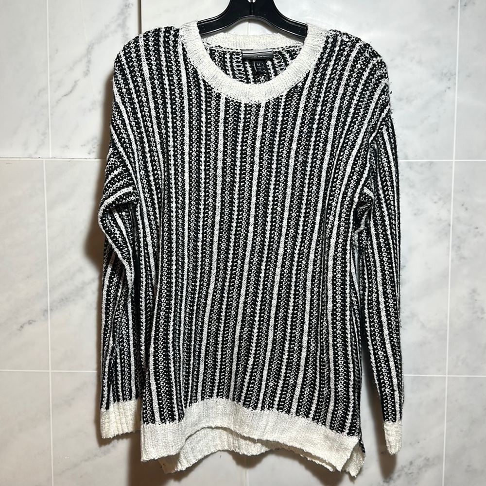 Allison brittney sweater size Medium - Picture 7 of 8